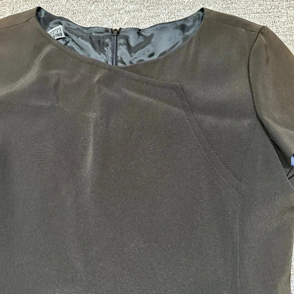 Vintage Giorgio Armani Le Collezioni Black Shift Dress Size 4 Short Sleeve - Picture 2 of 6